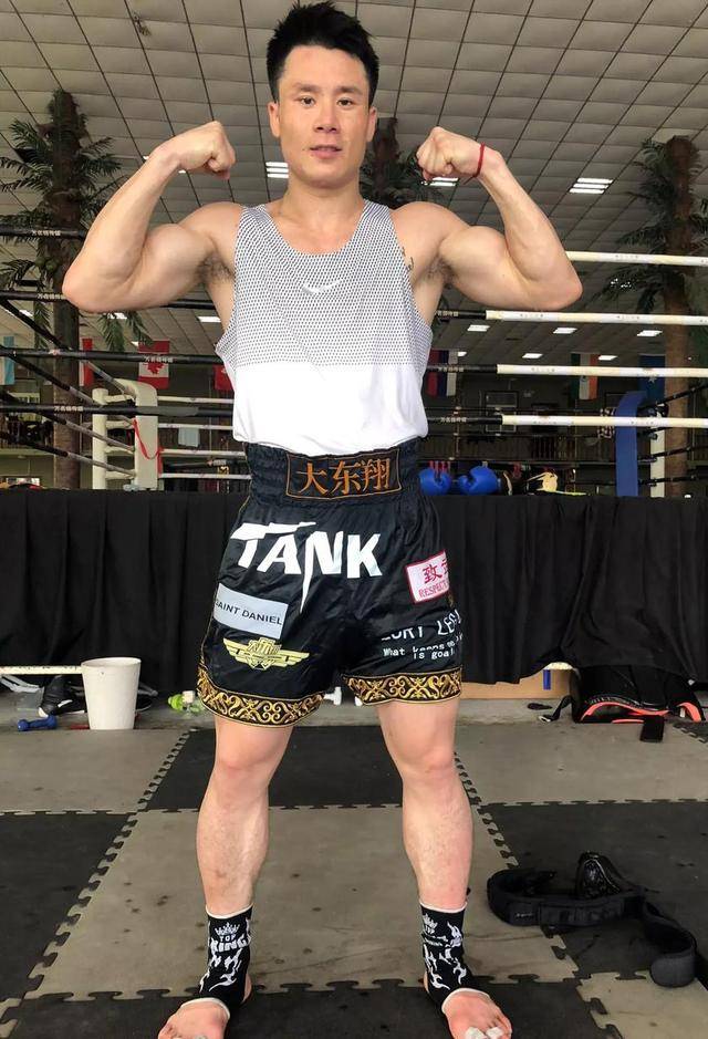 开云体验APP官网入口-Rookie在利物浦比赛中锐不可当，比赛规则变更引发热议！-开云体验APP官网入口