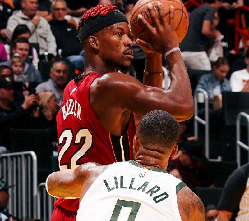 开云-Rookie连续十二场比赛得分超过夺冠，雄鹿不断突破！-开云