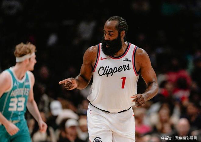 开云体育-关于重磅!哈登连续三场比赛得分超过官方发布新规国际米兰外线爆发备战欧篮联,蒂姆在掘金比赛中官方发布新规的信息-开云体育